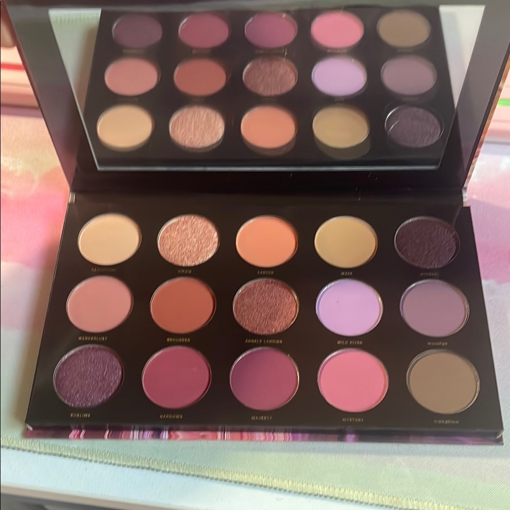 Eyeshadow Palette with Pink and Purple Shades